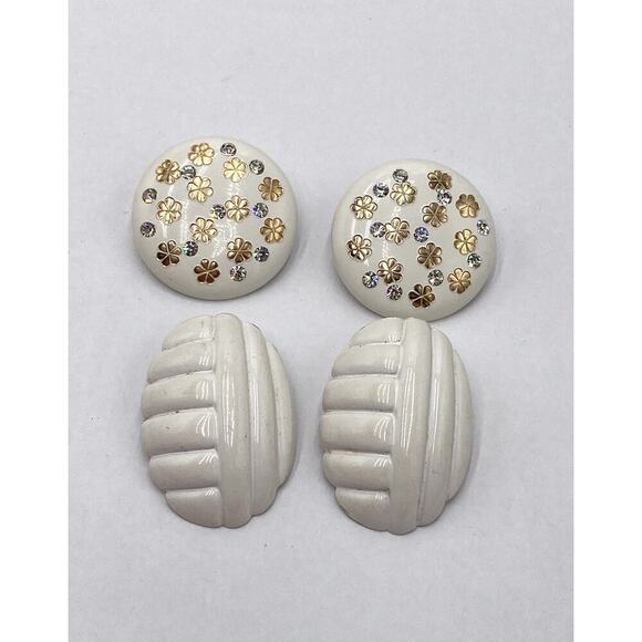 Vintage Clips Clip Ons Large White Cellulose Plastic 2 Pairs Lot - Picture 1 of 9